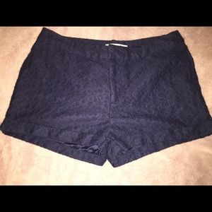 Blue lace shorts w satinish material inside 🌀